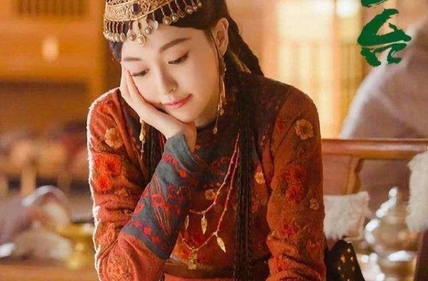 佘诗曼《燕云台》：罨撒葛病逝之后，爱上一个奴隶，为他谋反而死