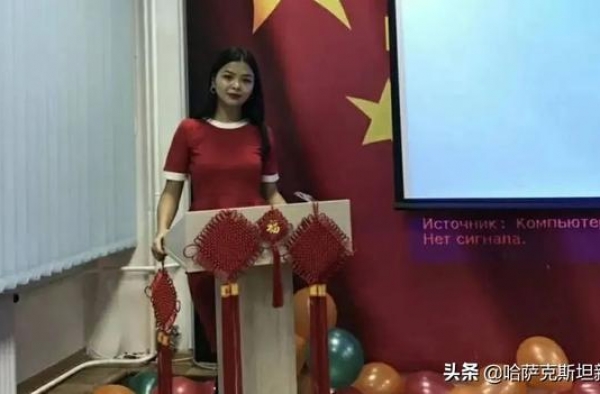 哈国母女深情演绎中文歌，希望站上《我是歌手》的舞台
