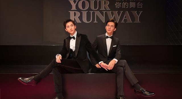 网红摸杨洋蜡像 从胸一路下滑 解扣子！网友炮轰：恶心