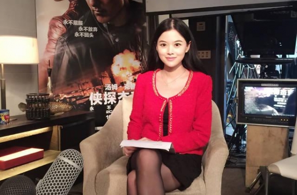 央视85后双语美女主持人，对话国际巨星，足迹遍布五大洲