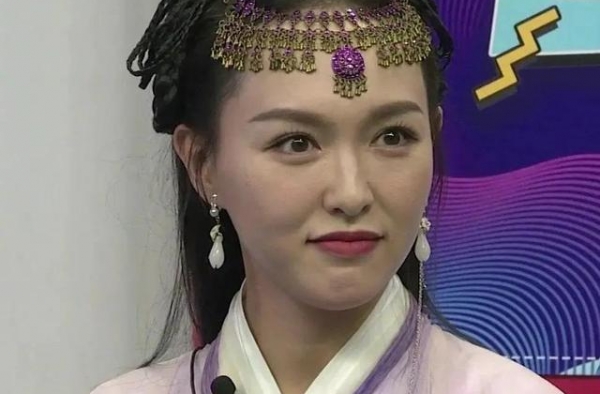 唐嫣的脸还能撑多久？