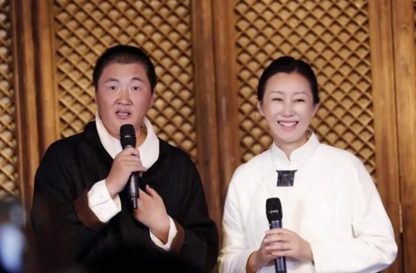 他是潘蔚前夫，前妻三婚两离与孙楠爱得甜蜜，他平凡一生无人知