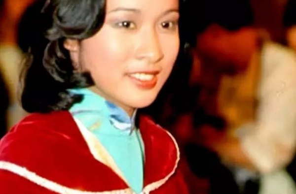 朱玲玲两度嫁豪门的实力在哪儿？给了我们什么启示？