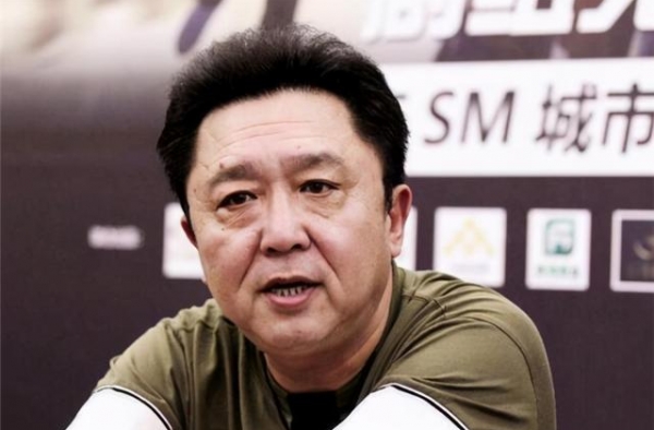 谦大爷主动晒二胎照片，参加马术比赛英气十足，字里行间骄傲宠溺
