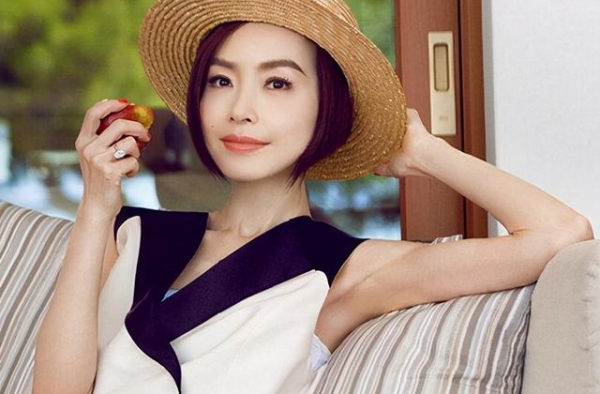 有种“尴尬”叫鲁豫问李连杰爷爷是谁，李连杰：我敢说你敢播么？