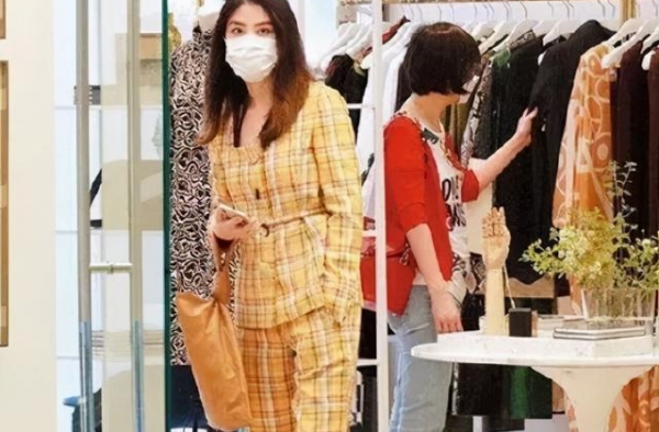 48岁陈慧琳近照曝光：你的身材，正在暴露你的阶层