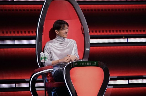 “好声音”总决赛即将开唱，领到门票的护士大呼“简直不敢相信”