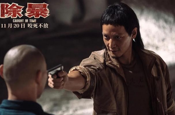 就算吴彦祖剃眉毛剃光头演悍匪，《除暴》还是太浮浅了