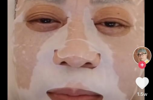欧阳震华也难掩沧桑！皮肤粗糙嘴唇干裂出血，头发稀疏似秃头老汉