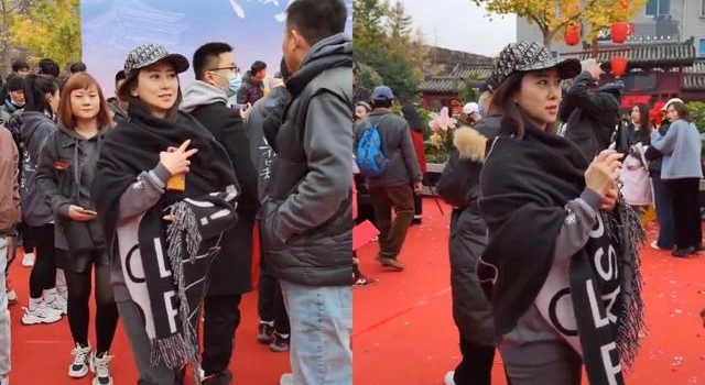 52岁翁虹近照曝光，面部松弛苹果肌僵硬，商演站台不断被批捞金