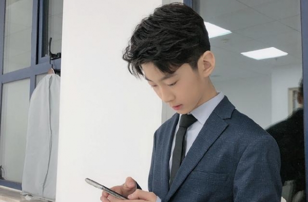 张亮儿子天天，13岁气质像霸道总裁？网友喊话森碟佳偶天橙CP