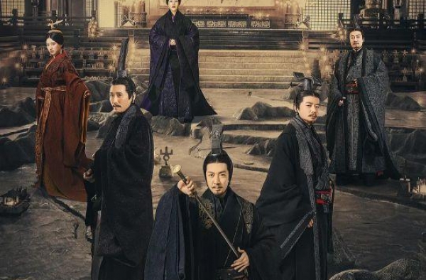 《大秦赋》嬴政遭质疑：演技力压张译的段奕宏，凭什么当不了皇？