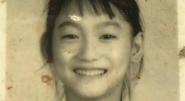 惠英红患抑郁症自杀真相：从富家千金沦为贫民，父亲的倒下是祸根