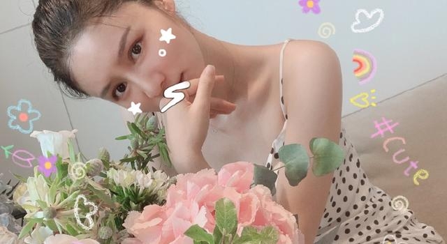 张馨月晒阔太生活，被呛“都是林峯在花钱”后，她的回复理直气壮
