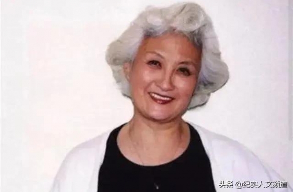 再见黄宗英丨叶绿了，花开了，属云的她停下了