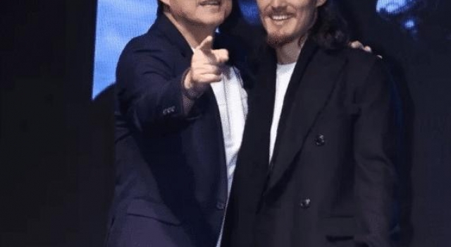 周华健30岁混血儿子出道，网友：比周华健还显老