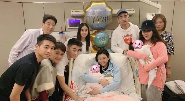 世上哪有超人妈妈？奚梦瑶产后脊椎错位，比十几年武打明星更糟糕