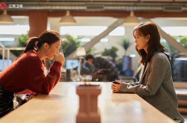 江苏卫视《了不起的女孩》李一桐、金晨“双女主”相伴成长