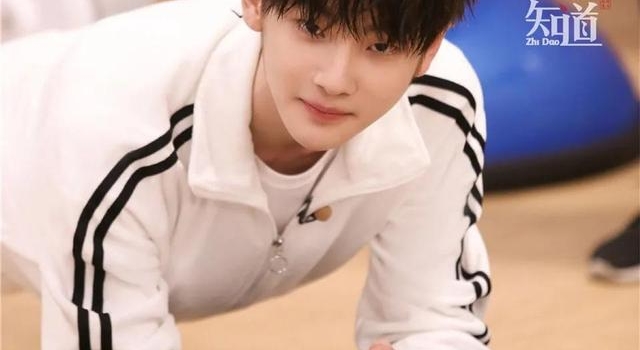 周震南、黄明昊、虞书欣，“富二代”是明星最容易崩塌的人设？