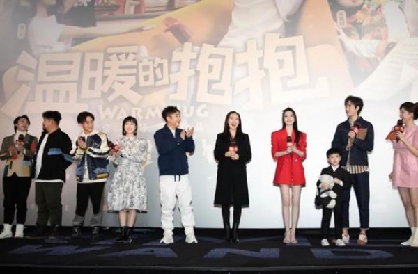 给2021一个温暖的抱抱，这部喜剧拯救了一年的不开心