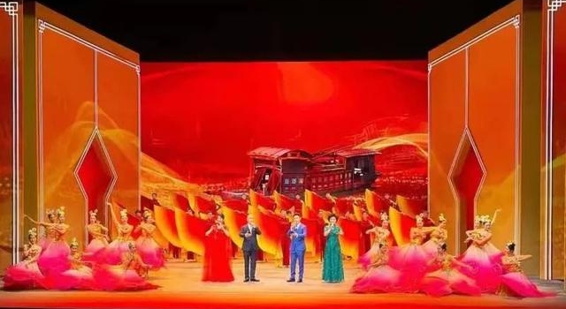 《2021年新年戏曲晚会》如约而至，今晚播出