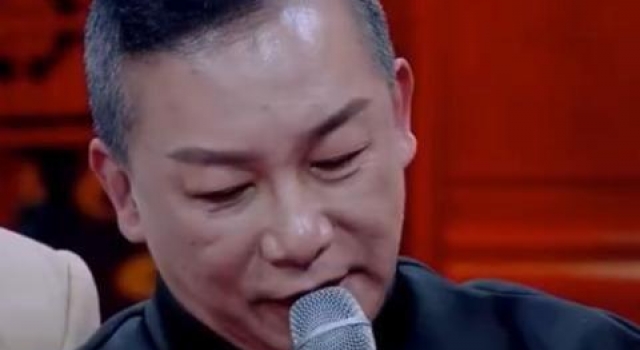 人间绝色！张国荣白蛇扮相风华绝代，网友：惊艳了一个时代