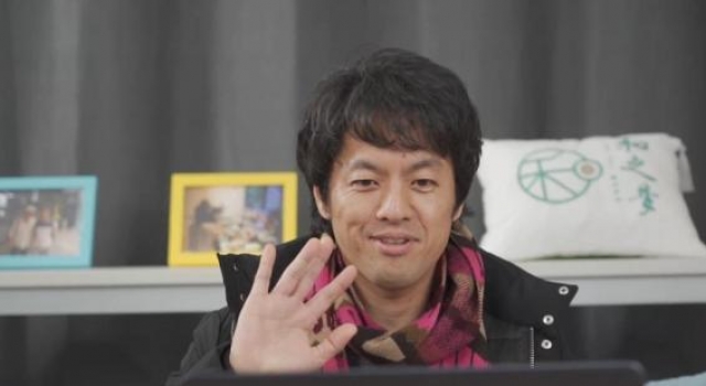 日本导演回应被华春莹点赞：非常惊讶，也非常高兴和荣幸