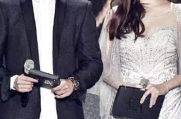 真的在一起了就公开吧……