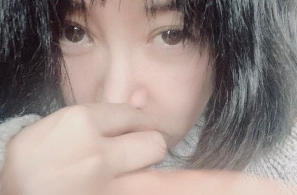 51岁许晴高清照曝光，嘟嘴卖萌扮少女，非主流竟无违和感？