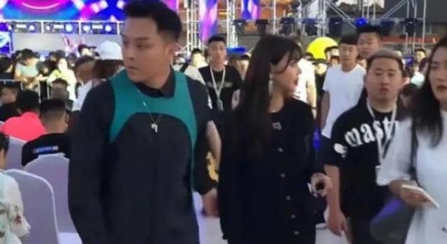 网红圈真乱，韩安冉手撕兜儿，爆其电信卡骗局