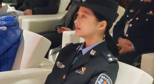 王千源张光北王迅郭晓东亮相成都 关晓彤：我一直敬佩人民警察