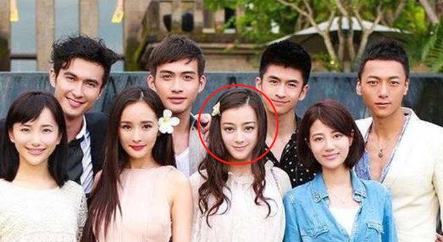 李冰冰公司聚齐“五朵金花”，周也显得格格不入